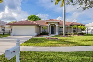 130 Pepper Tree Cres, Royal Palm Beach, FL 33411 - Photo 1