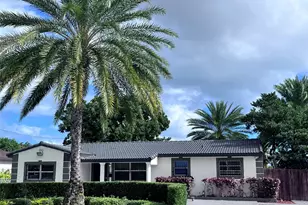 1425 S 25th Ave, Hollywood, FL 33020 - Photo 1