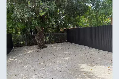 2830 NW 15th Court #B, Fort Lauderdale, FL 33311 - Photo 1