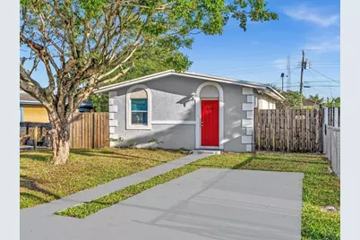 525 NW 10th Avenue, Boynton Beach, FL 33435 - Photo 1