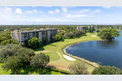 3300 W Rolling Hills Circle #704, Davie, FL 33328 - Photo 1