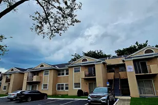 1881 NW 96th Terrace, Pembroke Pines, FL 33024 - Photo 1