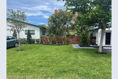 704 NE 23rd Drive #2, Wilton Manors, FL 33305 - Photo 1