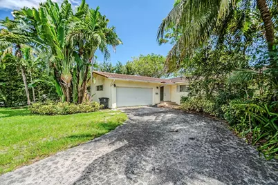 11660 Canal Drive, North Miami, FL 33181 - Photo 1