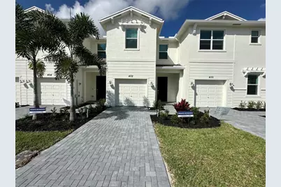 402 SE Crossoak Lane #402, Port Saint Lucie, FL 34984 - Photo 1