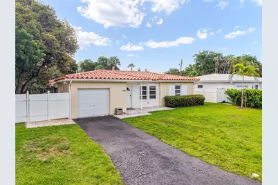 208 S Riverside Drive, Pompano Beach, FL 33062 - Photo 1