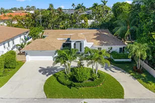 735 NE 6th St, Boca Raton, FL 33432 - Photo 1