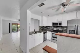 9182 NW 40th St, Coral Springs, FL 33065 - Photo 1