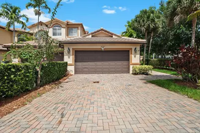 816 W Village Circle #1, Davie, FL 33325 - Photo 1