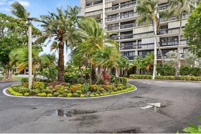 2400 Presidential Way #505, West Palm Beach, FL 33401 - Photo 1