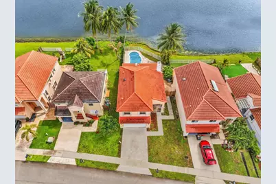 3218 W Buena Vista Drive, Margate, FL 33063 - Photo 1