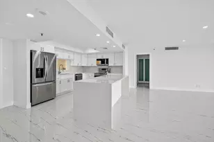 2480 Presidential Way, West Palm Beach, FL 33401 - Photo 1