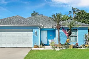 3043 SE Banyan St, Stuart, FL 34997 - Photo 1