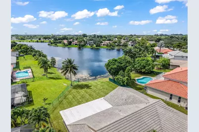 15600 Huntridge Road, Davie, FL 33331 - Photo 1