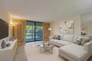 900 Colony Point Cir, Pembroke Pines, FL 33026 - Photo 1