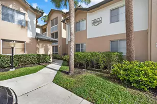 9977 Westview Dr, Coral Springs, FL 33076 - Photo 1