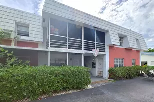 1924 NE 26th St, Wilton Manors, FL 33305 - Photo 1