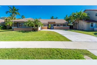 5720 W Waterford Drive, Davie, FL 33331 - Photo 1