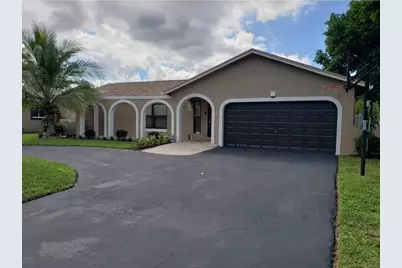2702 NW 98th Way, Coral Springs, FL 33065 - Photo 1