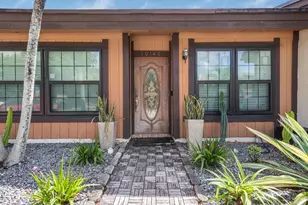 10140 Phoenix Ct, Hollywood, FL 33026 - Photo 1
