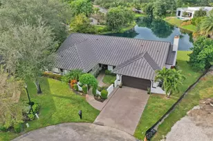 1041 SW 92nd Ave, Plantation, FL 33324 - Photo 1