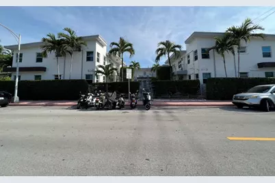 935 8th Street #10-B, Miami Beach, FL 33139 - Photo 1