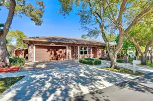 49 SE 6th St, Dania Beach, FL 33004 - Photo 1