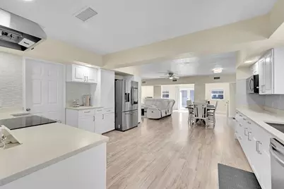 5940 NW 41st Terrace, North Lauderdale, FL 33319 - Photo 1