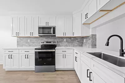 4734 Lucerne Lakes Boulevard #303, Lake Worth, FL 33467 - Photo 2