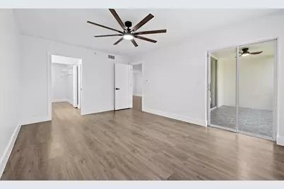4734 Lucerne Lakes Boulevard #303, Lake Worth, FL 33467 - Photo 4