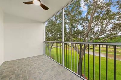 4734 Lucerne Lakes Boulevard #303, Lake Worth, FL 33467 - Photo 10