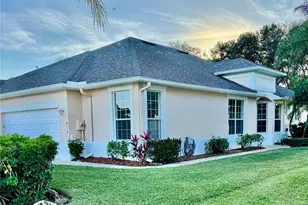 413 W Tangerine Square, Vero Beach, FL 32968 - Photo 1