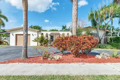 9611 NW 3rd Street, Pembroke Pines, FL 33024 - Photo 1