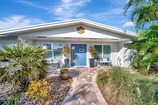 2611 NE 53rd St, Lighthouse Point, FL 33064 - Photo 1