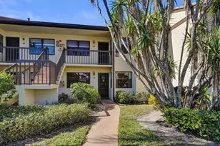 7689 Tahiti Ln, Lake Worth, FL 33467 - Photo 1