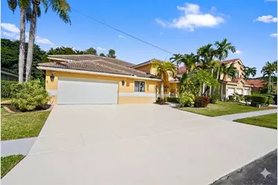 19775 NW 10th Street, Pembroke Pines, FL 33029 - Photo 1