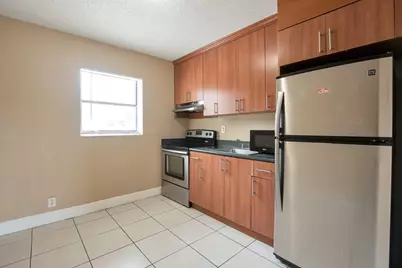 4061 N Dixie Highway #29, Oakland Park, FL 33334 - Photo 1