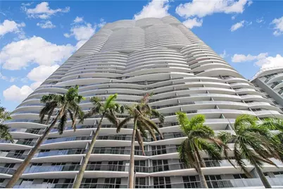 488 NE 18th Street #2010, Miami, FL 33132 - Photo 1