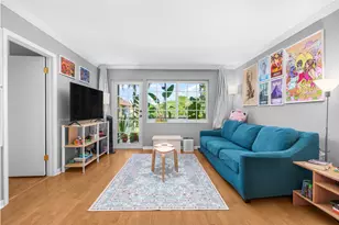 300 NE 19th Ct, Wilton Manors, FL 33305 - Photo 1