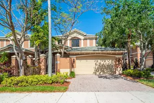 2877 Kinsington Cir, Fort Lauderdale, FL 33332 - Photo 1