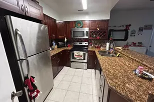 2445 SW 18th Ter Unit, Fort Lauderdale, FL 33315 - Photo 1