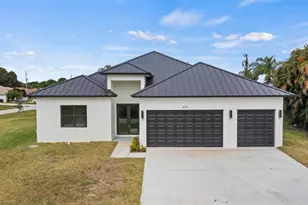 623 SE Dean Terrace, Port Saint Lucie, FL 34984 - Photo 1