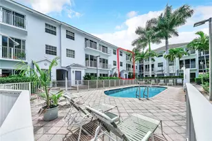 2725 NE 8th Ave, Wilton Manors, FL 33334 - Photo 1