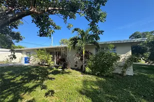 160 SE 15th Ave, Pompano Beach, FL 33060 - Photo 1