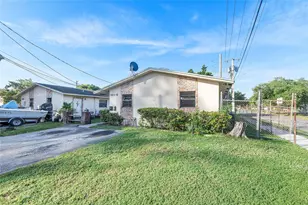 747 NW 14th Way, Fort Lauderdale, FL 33311 - Photo 1