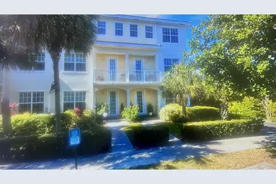 2720 NE 9th Avenue, Wilton Manors, FL 33334 - Photo 1