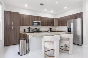 20927 NW 1st Ct, Pembroke Pines, FL 33029 - Photo 1