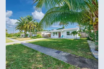 5208 NE 2nd Avenue, Oakland Park, FL 33334 - Photo 1