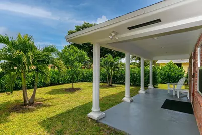 825 NE 10th Avenue, Pompano Beach, FL 33060 - Photo 1