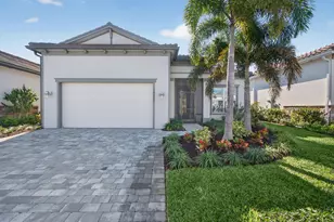 10370 Northbrook Cir, Palm Beach Gardens, FL 33412 - Photo 1